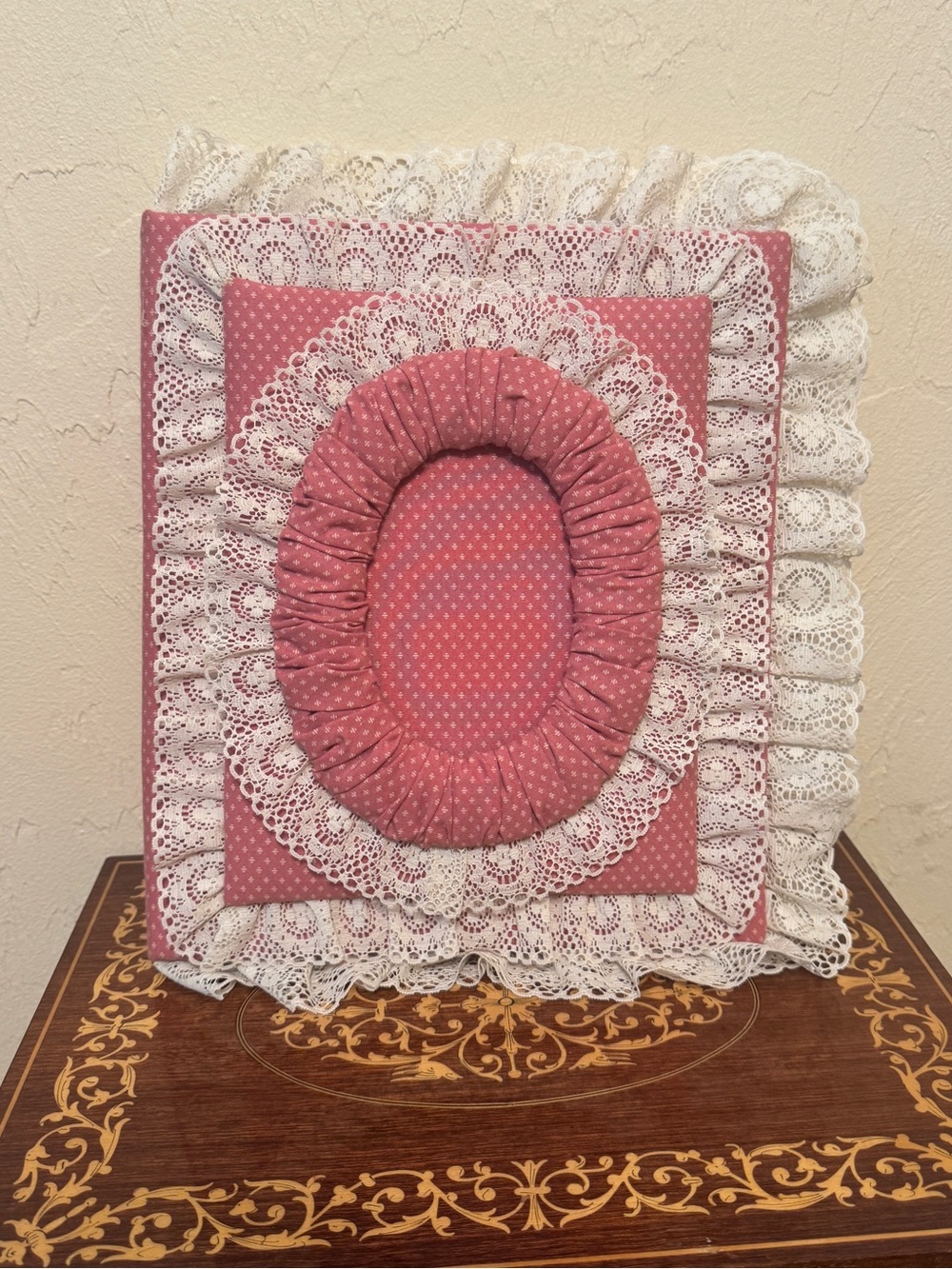 Vintage 80s Pink Calico Lace Ruffle Photo Album Scrapbook Binder